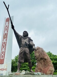 　シャクシャイン像