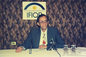 インドの代表が会見