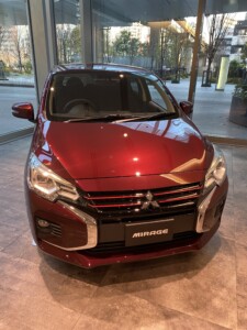 三菱自動車のミラージュ