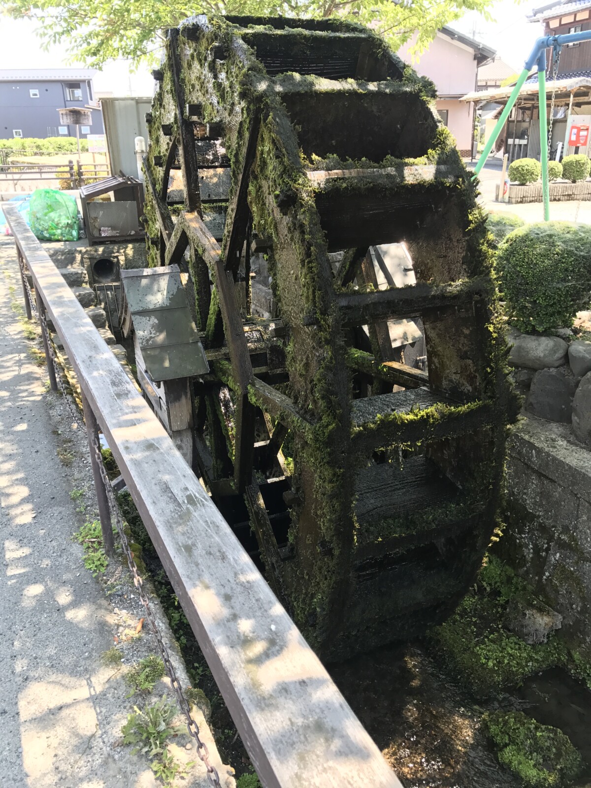 針江地区の水車