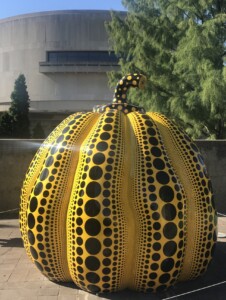 草間彌生