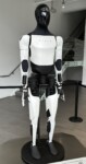 テスラ　人型ロボット