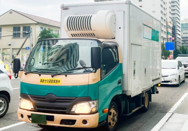 宅配便　トラック輸送